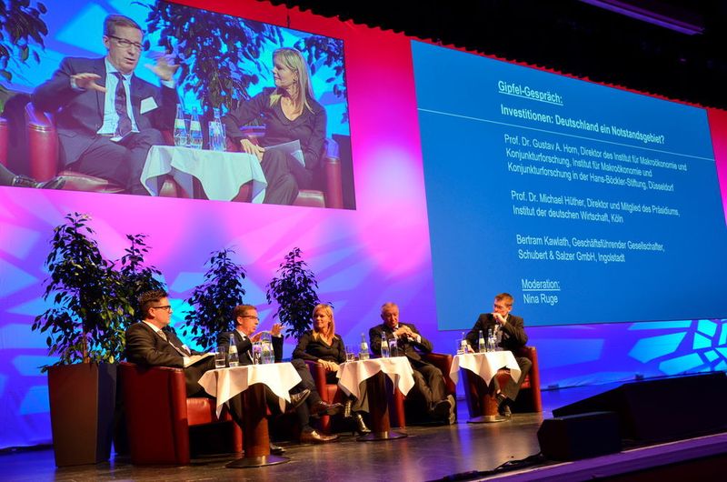 Am Gipfelgespräch wurde das Thema Investitionen erörtert. (Bild: Jablonski)