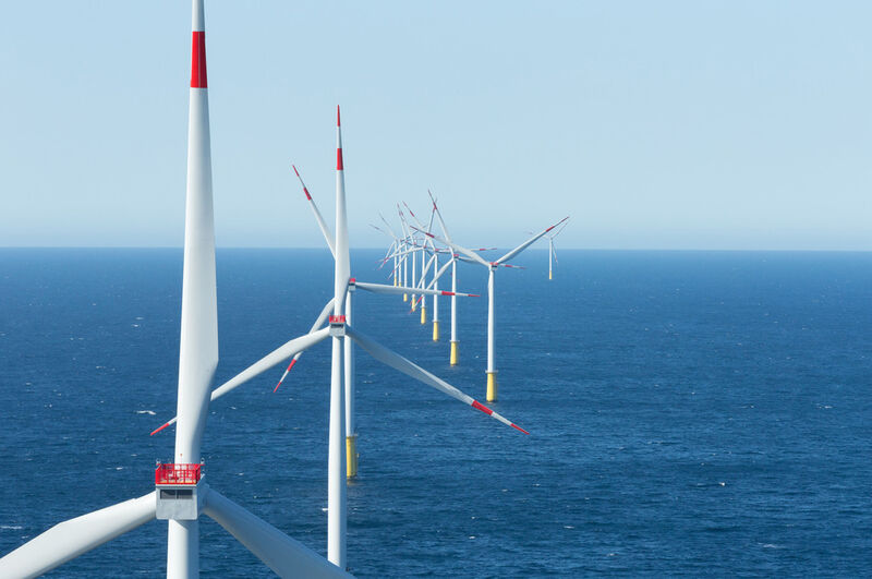 80 Windenergieanlagen des Typs SWT-3.6-120 im Offshore-Windkraftwerk DanTysk. (Bild: Vattenfall)