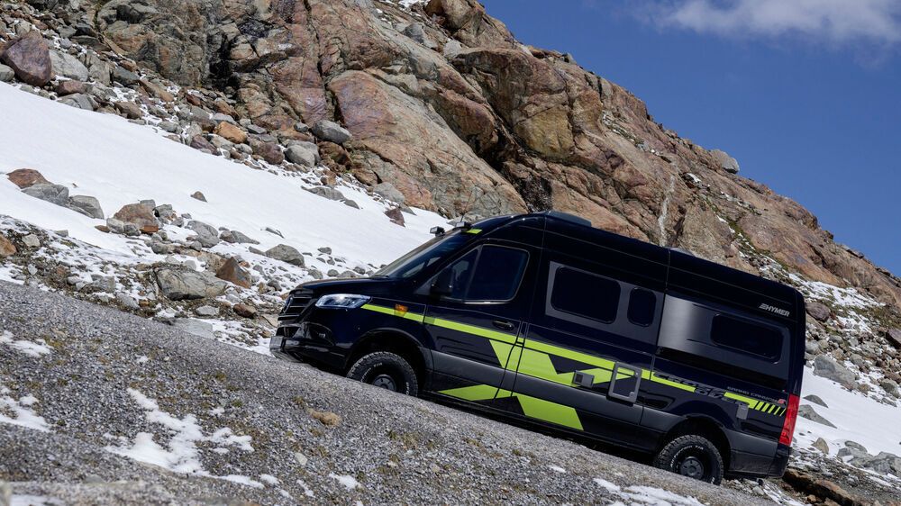 Zwei kernige Camper für Offroad-Abenteuer || Bild 6 / 16