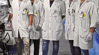 Bild 1: Das SMT-Team der Net Electronic SMT ist überzeugt davon, dass Juki`s Konzept die richtige Balance zwischen Produktivität und Flexibilität schafft.  (NES)