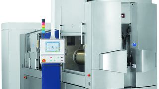 Drahtsägemaschine DS-271 von Meyer Burger: Durch die Kombination aus dem AS Interface Safety at Work und den Sicherheitsschalter TP und STP ASi von Euchner lassen sich die Anforderungen von Meyer Burger perfekt erfüllen. Besonders der AS-i-Bus spielt seine Vorteile der einfachen Parametrierung und Installation bei hohen Fertigungsstückzahlen voll aus. (Bilder: Euchner)