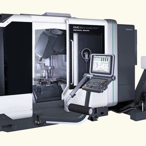 Bild 1: Polycarbonatscheiben geben den Blick in den Arbeitsraum eines CNC-Bearbeitungszentrums frei. Sie sind leichter als Glas und dennoch bruchsicher. 