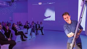 Der Neurowissenschaftler und Autor Dr. Henning Beck unterhielt die Gäste mit einer Mischung aus Information und Entertainment. (Stefan Bausewein)