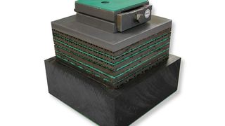 Patentiert, preiswert, präzise....  ISOLOC-Schwingungsisoliersysteme. Maschinenlagerungssystem zur Erreichung einer Schwingungsisolation mit einer Eigenfrequenz von ca. 5 Hz.  Bilder: ISOLOC (Archiv: Vogel Business Media)