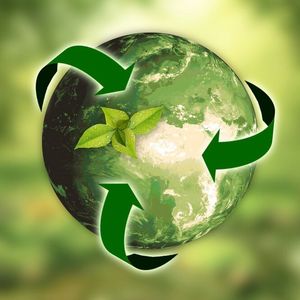 1. Nachhaltigkeitsgesetze zwingen zum Handeln: Die Themen Nachhaltigkeit, Dekarbonisierung und Social Compliance werden von zentraler Bedeutung für die Wirtschaft. Manager nehmen Themen wie Kohlendioxid-Ausstoß, Ressourcenverbrauch und ihre soziale Verantwortung in der globalen Beschaffung sehr ernst. In Deutschland wurde das Lieferkettengesetz auf den Weg gebracht, die Europäischen Union arbeitet mit Hochdruck an Regelungen.(Bild:  gemeinfrei /  Pixabay)