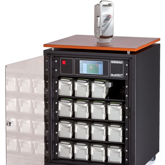 ReeVolt-Stromspeicher: 16 Ebike-Akkus speichern bis zu 5kWh eigenen Strom.(Wemag)
