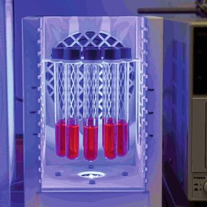 Der Azula-Photoreaktor: Die Photokatalyse nach dem Vorbild der Natur ist ein alter Traum der Chemie.(Bild:  © Elvira Eberhardt)