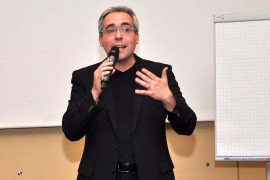 Zum Thema „Neues Denken im Management - wie Sie als Hyundai-Händler noch erfolgreicher werden“ sprach der Diplom-Psychologe Rolf Schmiel. (Wehner)