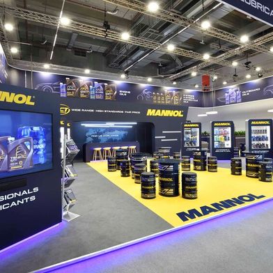 Mannol präsentiert auf der Automechanika sein neues Sortiment und zeigt Einblicke in den Motorsport. (Bild: Mannol)