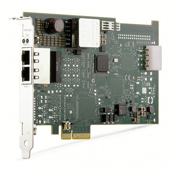 Externe Netzteile ade. Die Framegrabber PCIe-8236 und PCIe-8237R besitzen zwei unabhängige Power-over-Ethernet-Anschlüsse. (Bild: National Instruments)