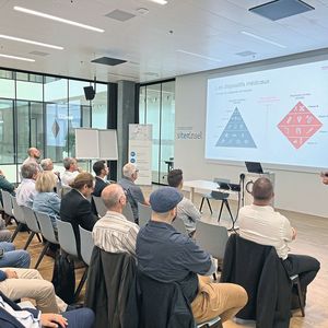 Les technologies médicales étaient le thème de la dernière édition de l'Innovation Tour qui s'est tenue sur le campus de  l'Inselspital de Berne.(Source :  FSRM)