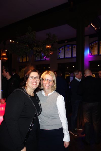 (l.) Anne Linder, Lang AG, und Stephanie Steen, IT-BUSINESS. (Bild: IT-BUSINESS)