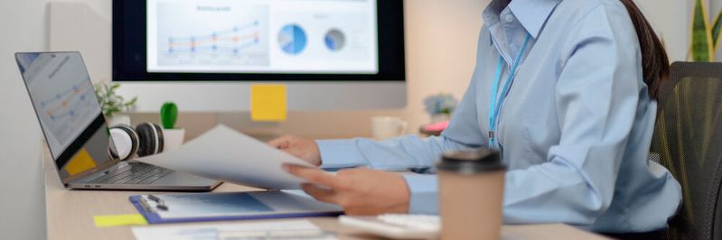 In drei Vierteln der untersuchten Branchen konnte eine Verbesserung der Umsatzwachstumsraten von mindestens 5 Prozent netto im Vergleich zu Unternehmen ohne eine CDO-Funktion festgestellt werden. (Bild:  Puwasit Inyavileart - stock.adobe.com)