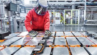 Das wichtigste und teuerste Bauteil eines E-Autos: die Batterie.  (Bild: Audi)