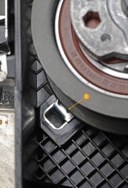 Bild 7: Korrekter Einbau der Spannrolle in der Grundplatte. (Archiv: Vogel Business Media)