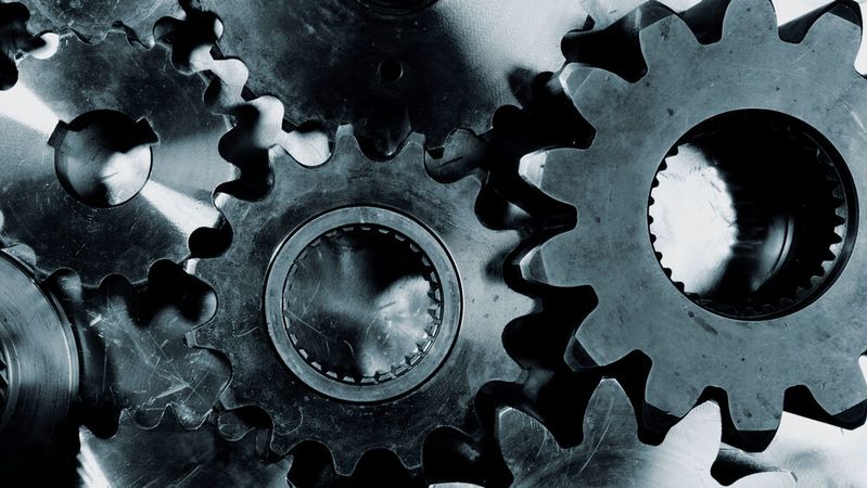 Beim Thema Sicherheit müssen sämtliche Komponenten wie Zahnräder ineinandergreifen und perfekt aufeinander abgestimmt sein. Ein Leitfaden des BSI soll jegliche Unsicherheiten im Umgang mit Cloud-Lösungen ausräumen.(Bild: ©  Science RF - stock.adobe.com)