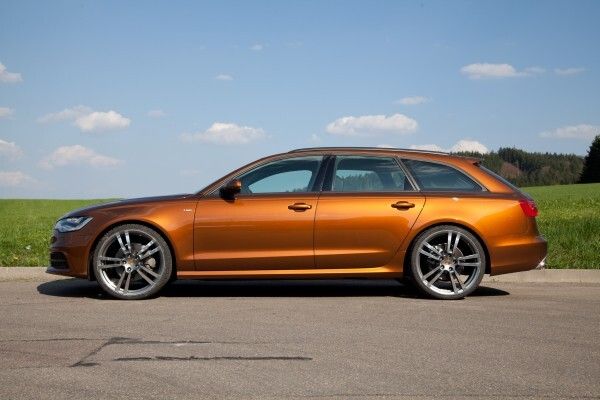 Mit einer App lässt sich u.a. der Audi A6 nun bequem per iPhone, iPad oder iPod touch tieferlegen (KW automotive)