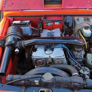 Der 2,8-Liter-6-Zylindermotor vom Typ M110 ist in G-Modellen eher selten anzutreffen. Er gilt als nahezu unkaputtbar.(Bild:  Schmidt/autoFACHMANN)