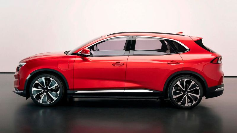 Der VF 8 tritt in der Mittelklasse an. (Bild: Vinfast)