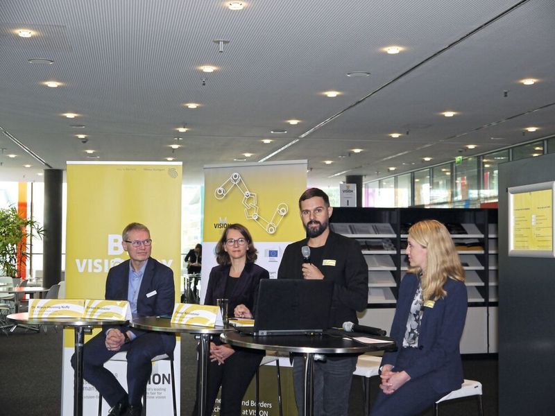 Auf der Eröffnungspressekonferenz traten Dr. Klaus-Henning Noffz vom VDMA, EMECA-Generalsekretärin Barbara Weizsäcker und Florian Niethammer, Projektleiter der Vision, als Sprecher auf. (Rebecca Vogt)