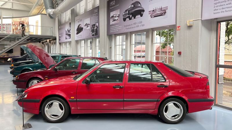 Made by Trolls in Trollhättan versprach ein Werbeslogan für den Saab 9000, der sich zum bestverkauften Tipo-4-Modell entwickelte.  (Bild: autodrom)