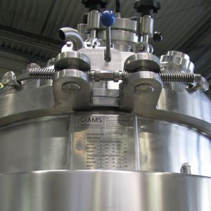 Edelstahlbehälter der Firma AMS Technology GmbH mit U-Stamp Siegel für den US-amerikanischen, kanadischen und australischen Markt.