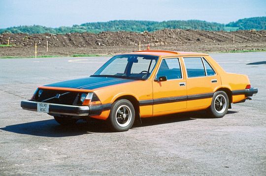 Mit dem Volvo VESC zeigten die Schweden 1972, wie sie sich ein sicheres Auto vorstellen. Mit dem Volvo VESC zeigten die Schweden 1972, wie sie sich ein sicheres Auto vorstellen.
