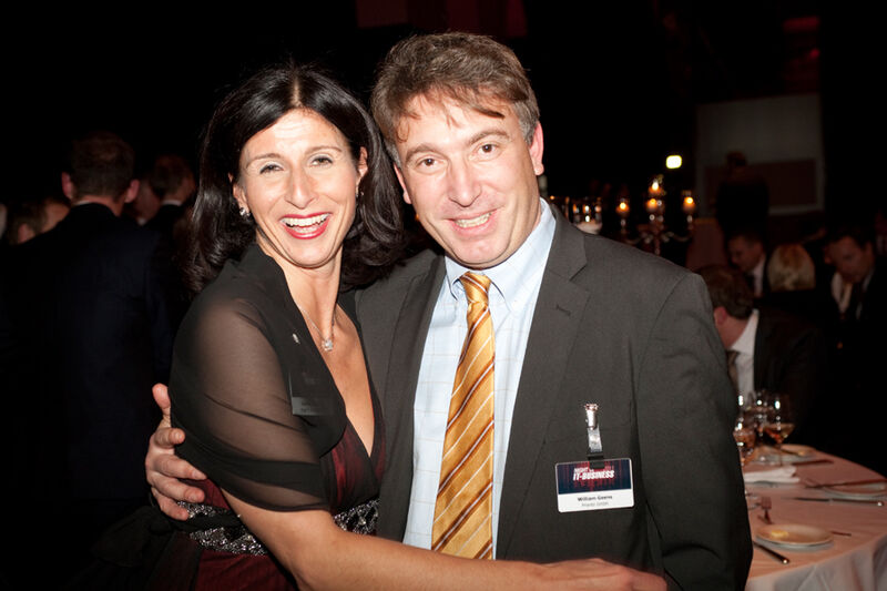 Daniela Schilling (IT-BUSINESS Akademie) und William Geens (Prianto) (Archiv: Vogel Business Media)