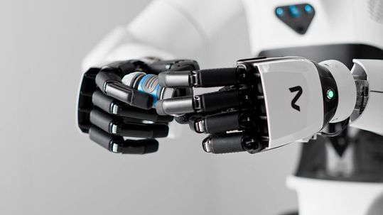 Neuron AI vereint 3D-Sehen, Tastsinn, Hören, Eigenzustand und Sprache gemeinsam mit einem Gedächtnis in einem Perception-Language-Action-(PLA)-Modell. Roboter können Objekte greifen, die sie nicht sehen können.(Bild:  Neura)