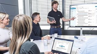 Wivio heißt die Software, die aus der Praxis bei Meusburger entstanden ist und heute von der WBI GmbH weiterentwickelt wird. Sie ist nahtlos in Microsoft Office & Teams integrierbar, sofort einsetzbar und ohne IT-Projekt nutzbar. (Bild: WBI)