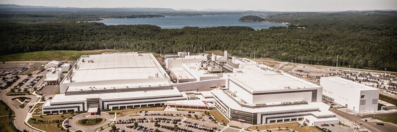 Anbau: Um mehr Chips produzieren zu können, plant GlobalFoundries eine Vergrößerung seiner Fertigungskapazitäten unter anderen am Hauptstandort in Malta, New York. Anbau: Um mehr Chips produzieren zu können, plant GlobalFoundries eine Vergrößerung seiner Fertigungskapazitäten unter anderen am Hauptstandort in Malta, New York.