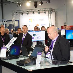 Siegbert Wortmann begrüßt die Partner und Kunden zur Hausmesse und zum 30.Jubiläum.(Bild: IT-BUSINESS)