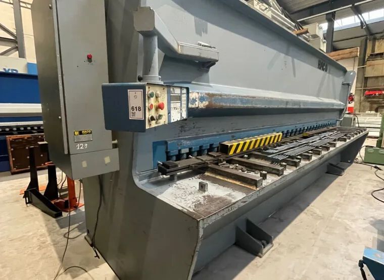 Zu den zu versteigernden Tafelscheren gehört auch diese PS 6008 von Haco. (Bild: Surplex)