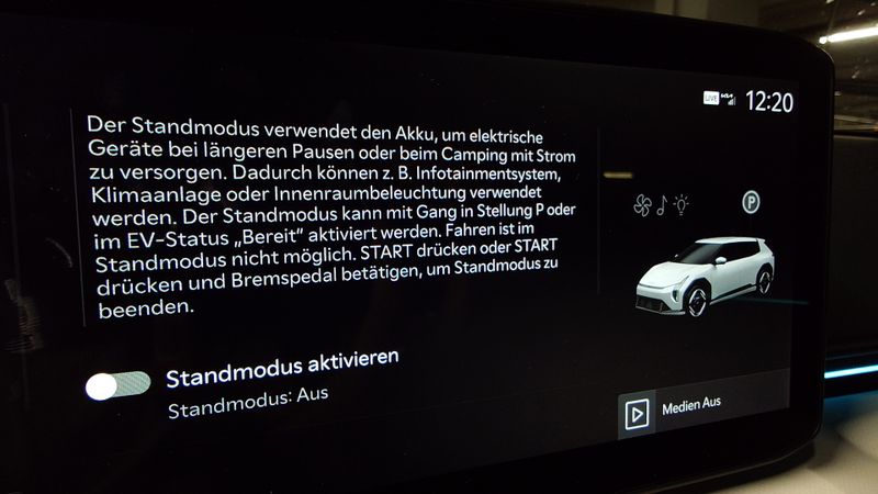 Camping mit dem E-Auto: Der Strom kommt bei Bedarf aus dem Fahrzeugakku. (Bild: Thomas Günnel – Automobil Industrie)