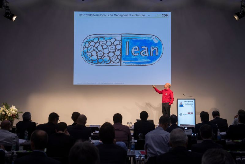 Daniel Odermatt, Managing Partner, Leancom GmbH Zug sprach über die Erfolgsfaktoren bei kontinuierlichen Verbesserungsprozessen. (Thomas Entzeroth)