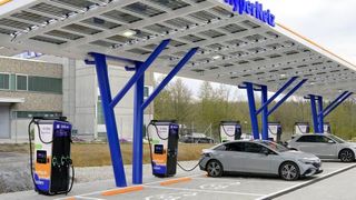 Die Elektromobilität wird aus Sicht der Beratung Strategy& rasant wachsen – dank technischem Fortschritt und steigender Verkaufszahlen. (Bild: Endre Dulic)