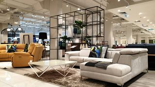 mobelhaus-ty-lim-shutterstock-1610376295 (Quelle: TY Lim/shutterstock)