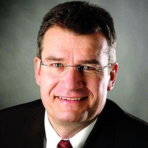 Peter Edinger von Western Digital glaubt nicht daran, dass sich Flash in absehbarer Zeit durchsetzen wird.