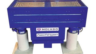 Massiver Prüftisch aus Nanodur-Beton zur E-Motorenprüfung mit hoher Eigenfrequenz. (Bild: durcrete GmbH)