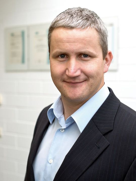 Andreas Wegner-Bernd: ist seit 2007 Leiter Vertrieb und Einkauf der ABS electronic in Meiningen. (www.saschabuehner.com)