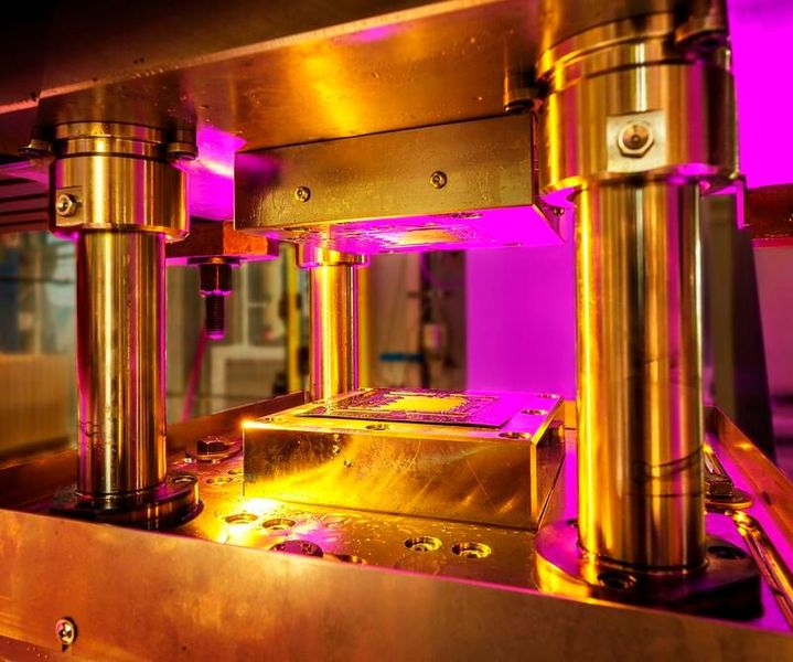 Tool for passive high-pressure sheet metal forming. (Source: Fraunhofer IWU/ Rico Demuth)