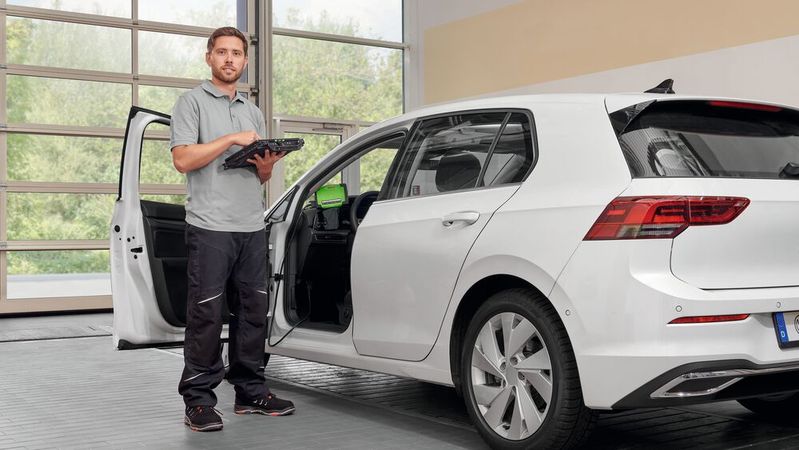 Bosch bietet Online-Unterstützung durch Experten bei komplexen Werkstattaufgaben. (Bild:  Bosch)