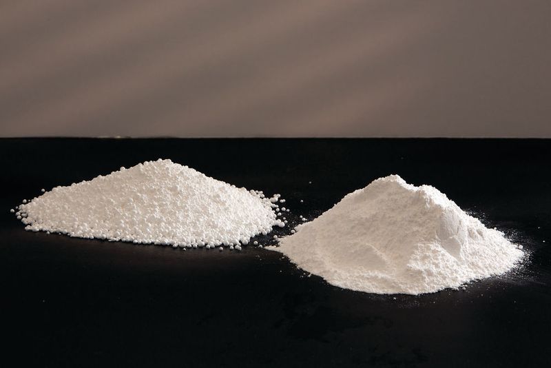 Cal-Chlor is the world’s largest distributor of CaCl2 powder, which is shipped in 23 kg plastic valve bags. (Munson)