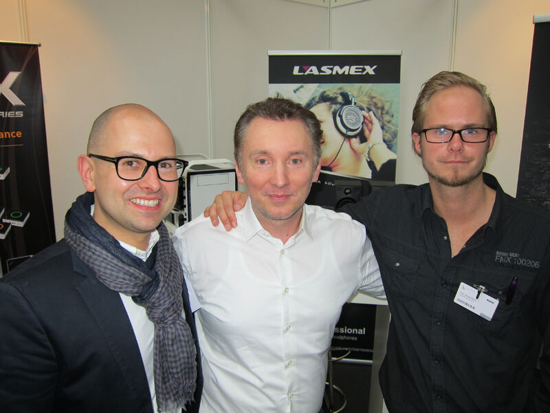 Maciej Wieczorek (noch Zotac und bald  SteelSeries) mit Andreas Henschke, Lasmex, und Tim Sauerland, MS-Tech (IT-BUSINESS)