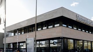 Die Mercedes-Benz-Niederlassungen in Luxemburg (im Bild der Standort Hollerich) ist heute an die Merbag, den größten Schweizer Mercedes-Benz-Händler, verkauft worden. („Luxemburger Wort“/Guy Jallay)