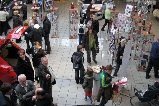 oder einer Weihnachtsausstellung im Showroom oder... (Archiv: Vogel Business Media)