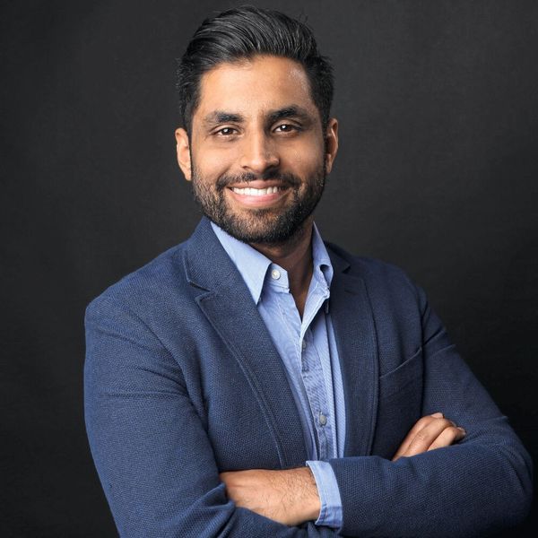 Tushar Marwaha, Commercial Director bei der Ibexa GmbH plädiert für eine ganzheitliche und konsistente Umsetzung der Personalisierung mit Hilfe plattformbasierter CDP- und DXP-Lösungen. (Bild: Tushar Marwaha)