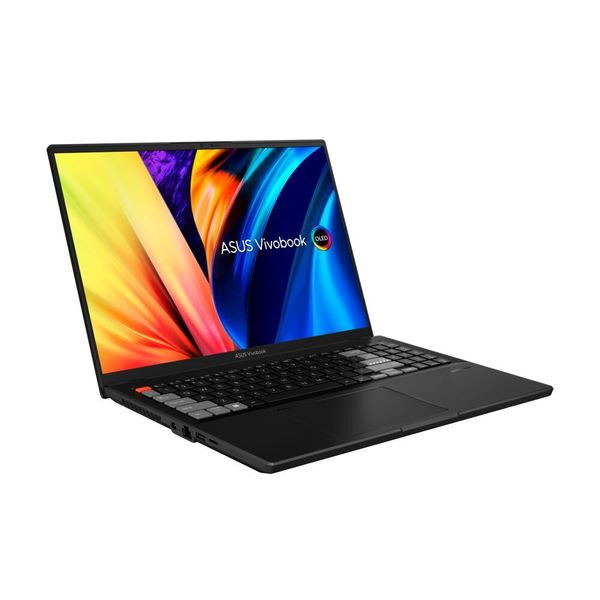 Beim Vivobook Pro 16X lassen sich Intel-Core-i9-12900H- oder AMD-Ryzen-9-6900HX-Prozessoren mit bis zu 32 GB DDR5-RAM integrieren. (Asus)
