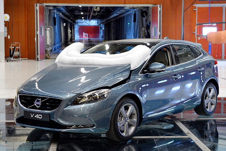 In der Kategorie „Zukunft“ erhielt Volvo den Sonderpreis für den visionären Fußgänger-Airbag. (Foto: Volvo)