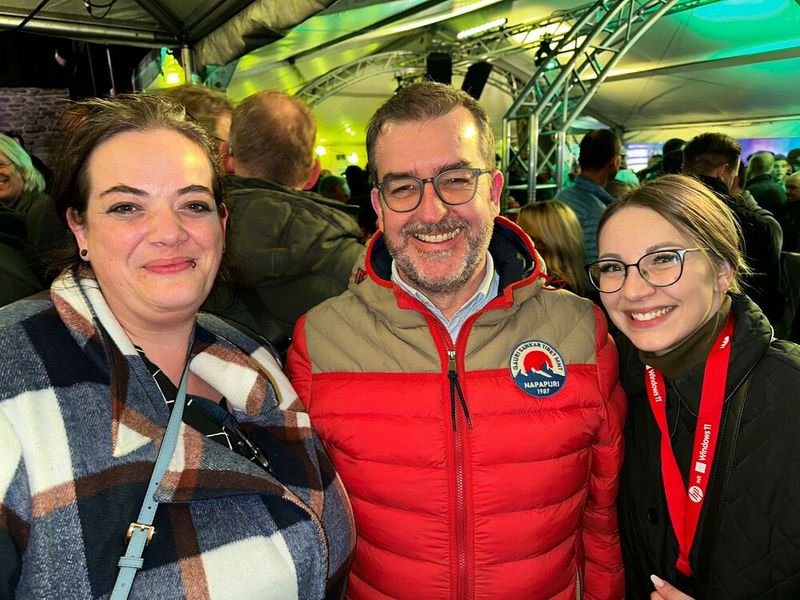 Das Listan Team Katharina Kriehn und Marco Hoffmann mit Michele Szenkowski (Kosatec). (Bild: Vogel IT-Medien)